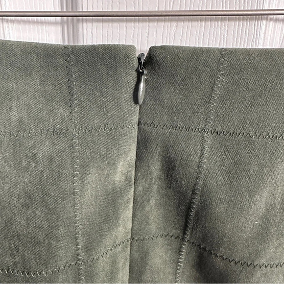 Talbots Petite size 12 skirt with stretch, charcoal gray with a hint of green. - Picture 5 of 7